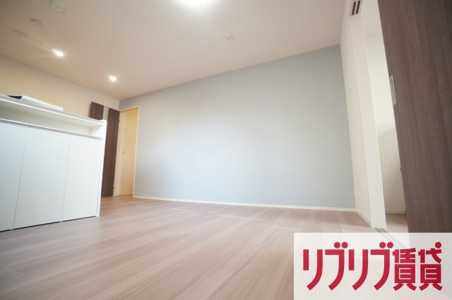 グランデュール春日の居間・リビング