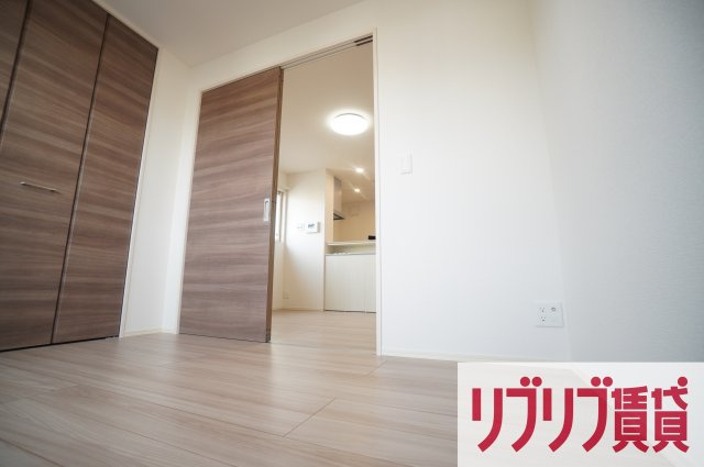 グランデュール春日の寝室