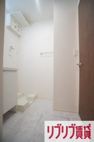 グランデュール春日の洗面所