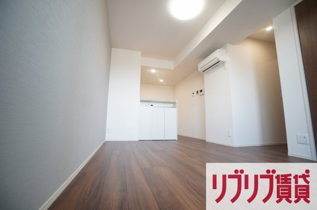 グランデュール春日の居間・リビング