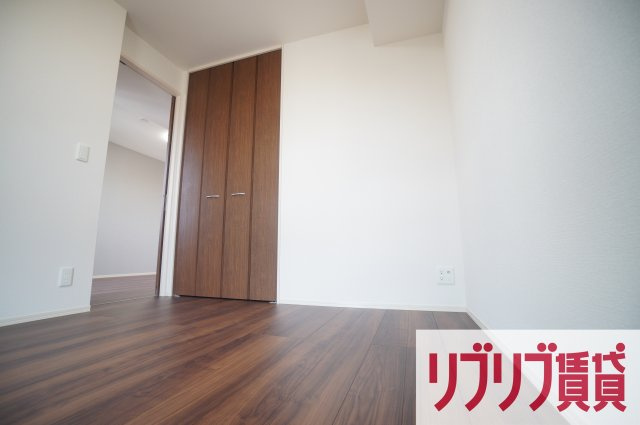 グランデュール春日の寝室