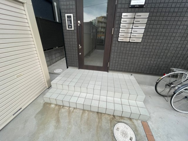 ファビュラス・ヴェルムのエントランス