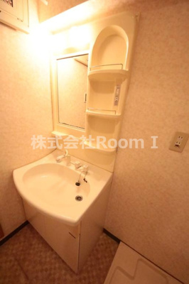 【独立洗面台】 | アーバンステージ安堂寺Ⅰ | 使いやすい独立洗面台です
