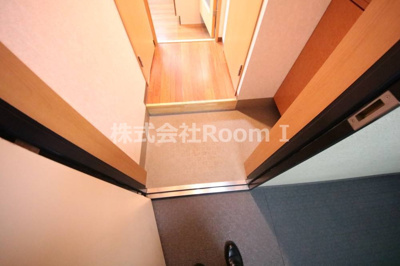 【玄関】 | アーバンステージ安堂寺Ⅰ | ゆったりとした玄関です