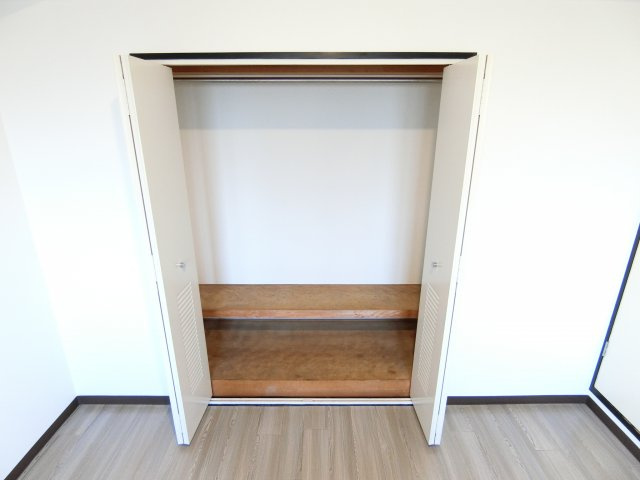 ヴィハーラ仲本の内装|別部屋の類似写真