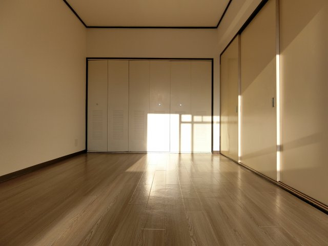 ヴィハーラ仲本の寝室|別部屋の類似写真