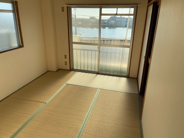 ドゥホーム魚住の和室