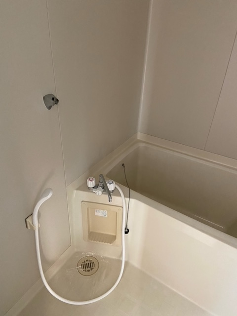 ドゥホーム魚住の浴室