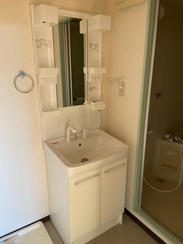 ドゥホーム魚住の独立洗面台