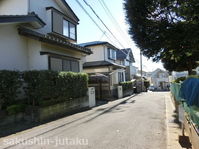 勝田台南３丁目　中古戸建の前面道路含む現地写真|北西側５ｍ公道面