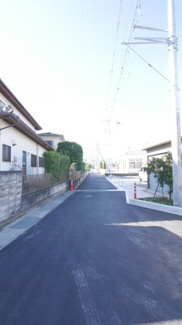 【前面道路含む現地写真】 | 南側道路幅員約4.0ｍ
