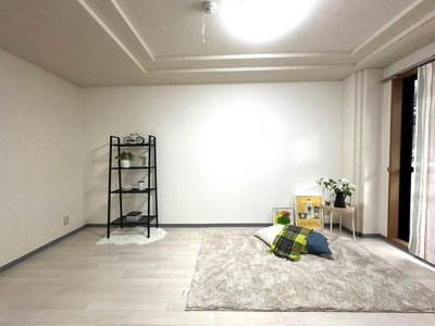 【キッチン】 | ライリッヒ・フーガ | グリル付き3口ガスコンロのシステムキッチンです☆場所を取るお鍋やお皿もすっきり収納できます♪