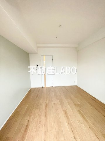 アドバンス大阪ルーチェの寝室