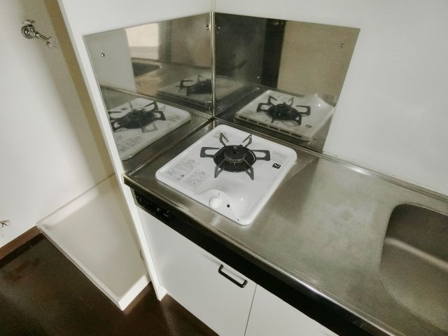 ピアコートのキッチン|イメージ401号室の写真