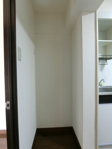 ピアコートのキッチン|イメージ106号室の写真（反転あり）