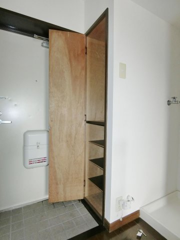 ピアコートの収納|イメージ401号室の写真