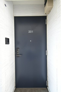 【玄関】 | レジデンス武