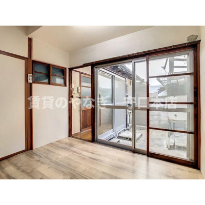 【洋室】 | 末広町貸家