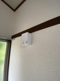 【展望】 | 洋室7帖のお部屋にある室内物干しです！雨の日やお出掛け時の室内干しにとても便利☆花粉や梅雨の時期に重宝しますね♪
