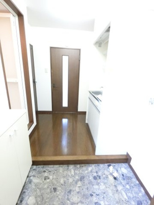 【玄関】 | ユニヴァービレッジ９６