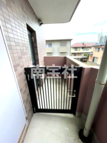 【バルコニー】