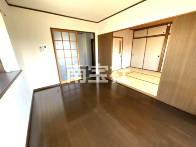 【居間・リビング】