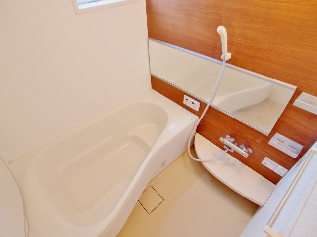 ゴールデン エコーの浴室