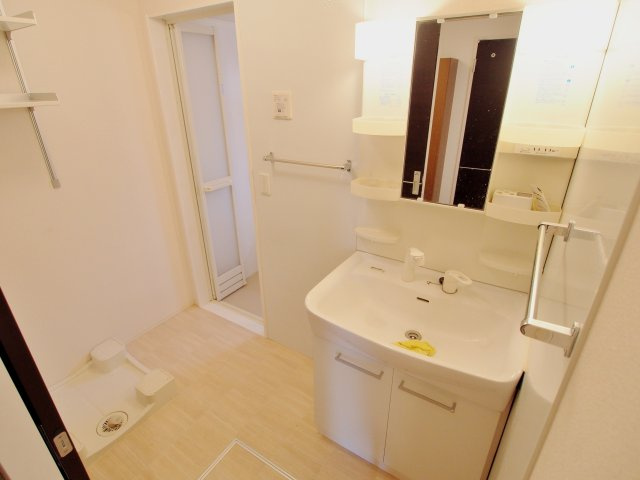 ゴールデン エコーの洗面所