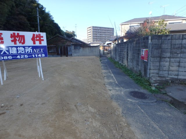 倉敷市鶴形２丁目　売地の前面道路含む現地写真