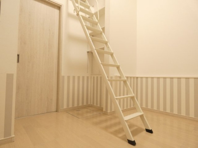 【居間・リビング】