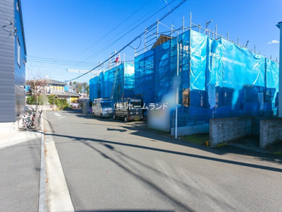 【前面道路含む現地写真】 | 立川市砂川町/新築戸建て | 前面道路西側5.25ｍ私道