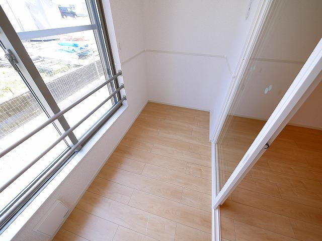 クラール北永井Ａのバルコニー|サンルーム