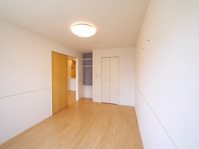 クラール北永井Ａの洋室|ゆったりした洋室です