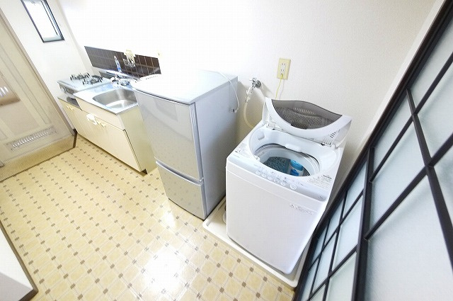 メゾン押上の設備|室内洗濯機置き場です