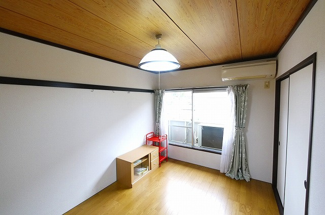 メゾン押上の洋室|コンパクトで使いやすい洋室です