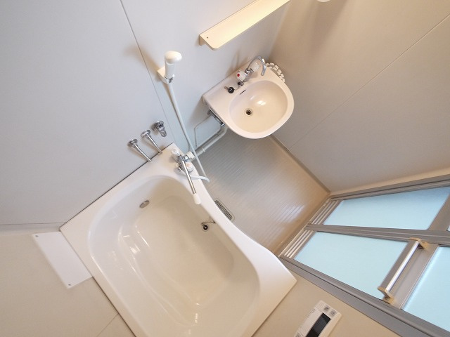 メゾン押上の浴室|ゆったり過ごせるお風呂です