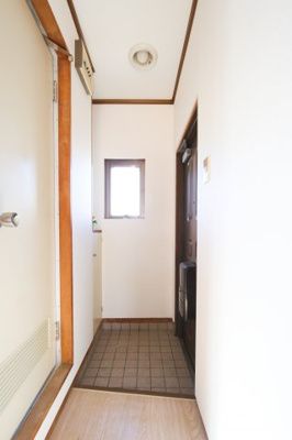 【玄関】 | メゾンオクダ | ゆったりとした玄関です