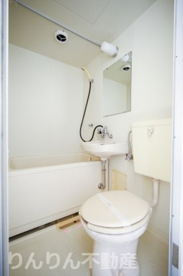 【トイレ】 | メゾンオクダ | 清潔感のあるトイレです