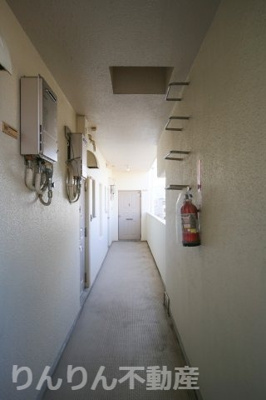 【ロビー】 | メゾンオクダ | 清潔なロビーです