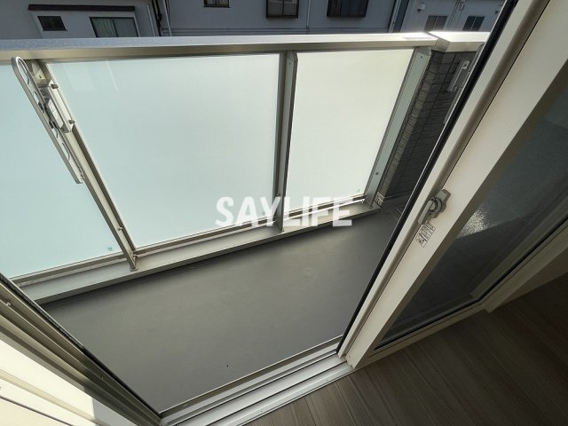 ラ・メェール鶴見のバルコニー