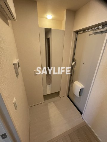 ラ・メェール鶴見の玄関