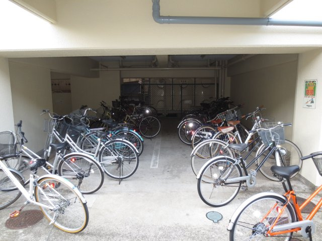 【設備】 | 駐輪場屋根付きです
