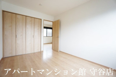 【寝室】 | クレセントコート