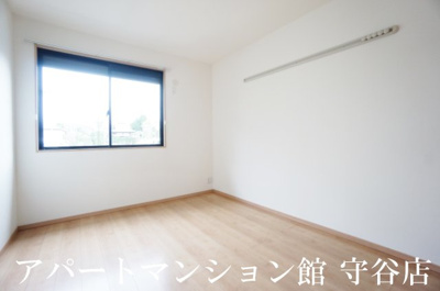 【寝室】 | クレセントコート