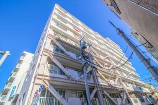 【外観】 | 三軒茶屋駅より徒歩9分のヴィンテージマンション。