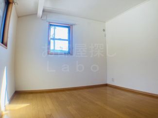 【内装】 | アザレアＢ