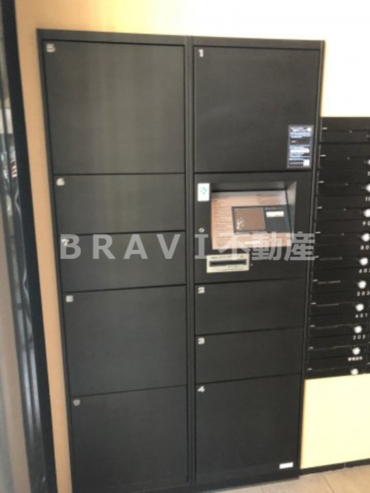レオンコンフォート本町東Ⅲ　BRAVI不動産のその他共用部分|【レオンコンフォート本町東Ⅲ】宅配ボックス