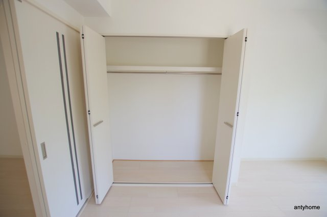 アルビオン西梅田　仲介手数料無料の収納