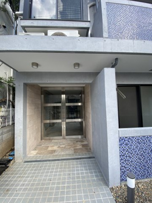 【エントランス】 | グランディス上馬