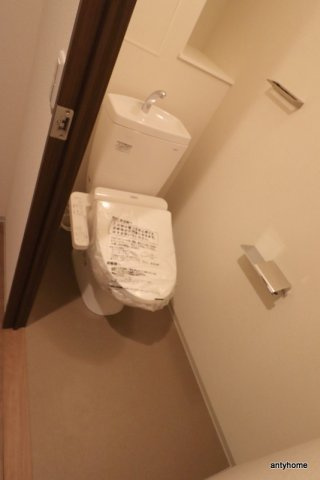 アスラン江戸堀　仲介手数料無料のトイレ